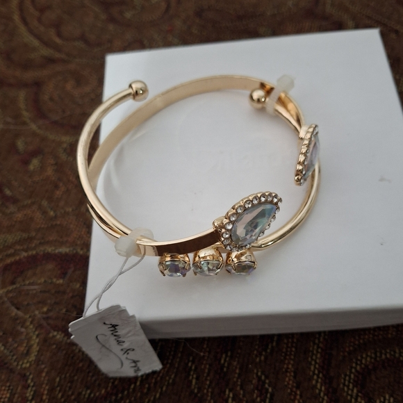 New 2pc Anna & Ava Aurora Borealis Crystal Gold Bracelets. - Picture 2 of 16